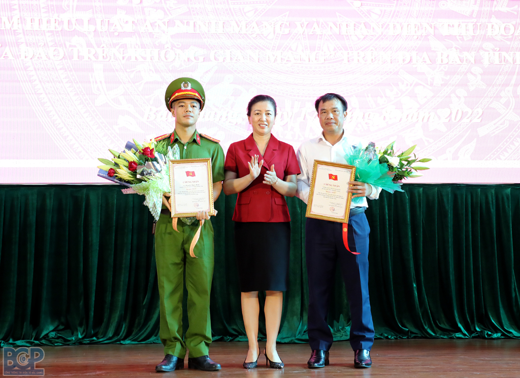 Bắc Giang: Tổng kết và trao giải Cuộc thi trực tuyến “Tìm hiểu Luật An ninh mạng và nhận diện thủ...